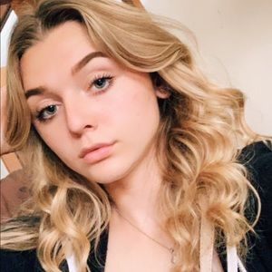 Meet your Posher, Dalys